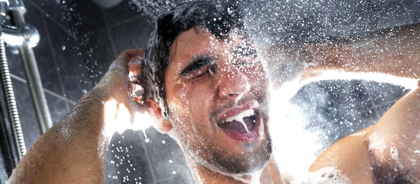 Και όμως το καυτό ντουζ κάνει κακό στο σώμα μας - Προκαλεί σημαντικές βλάβες